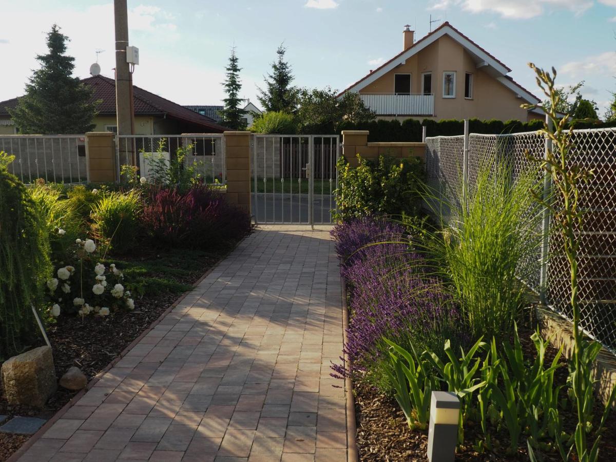 Apartamento U Václava Kněževes Exterior foto