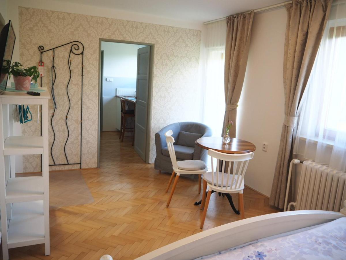 Apartamento U Václava Kněževes Exterior foto